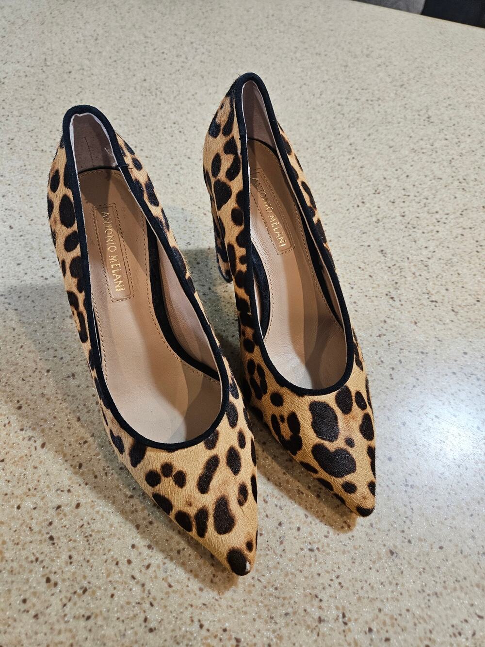 Antonio Melani Leopard Print Calf Hair Pumps Pointed Toe Black Heel Shoes Size 5